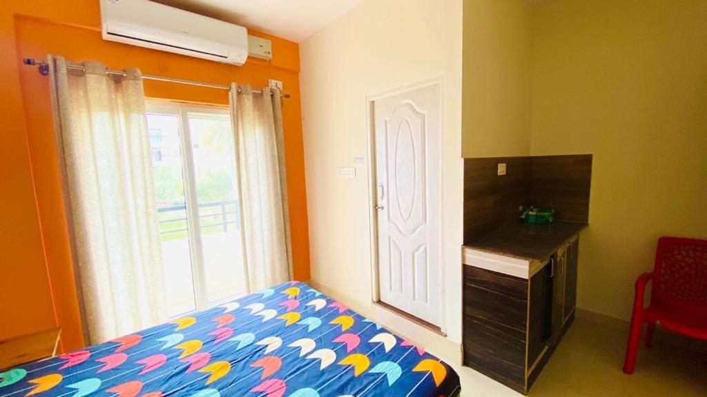 Apartemen 225 m² dengan 1 kamar tidur dan 1 kamar mandi pribadi di Marathahalli Bangalore Bagian luar foto