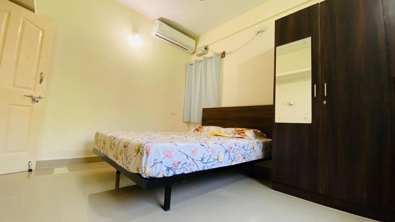 Apartemen 225 m² dengan 1 kamar tidur dan 1 kamar mandi pribadi di Marathahalli Bangalore Bagian luar foto