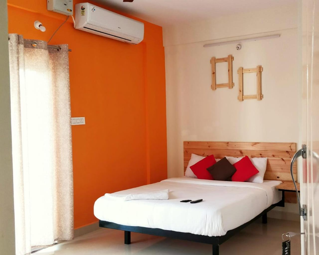 Apartemen 225 m² dengan 1 kamar tidur dan 1 kamar mandi pribadi di Marathahalli Bangalore Bagian luar foto