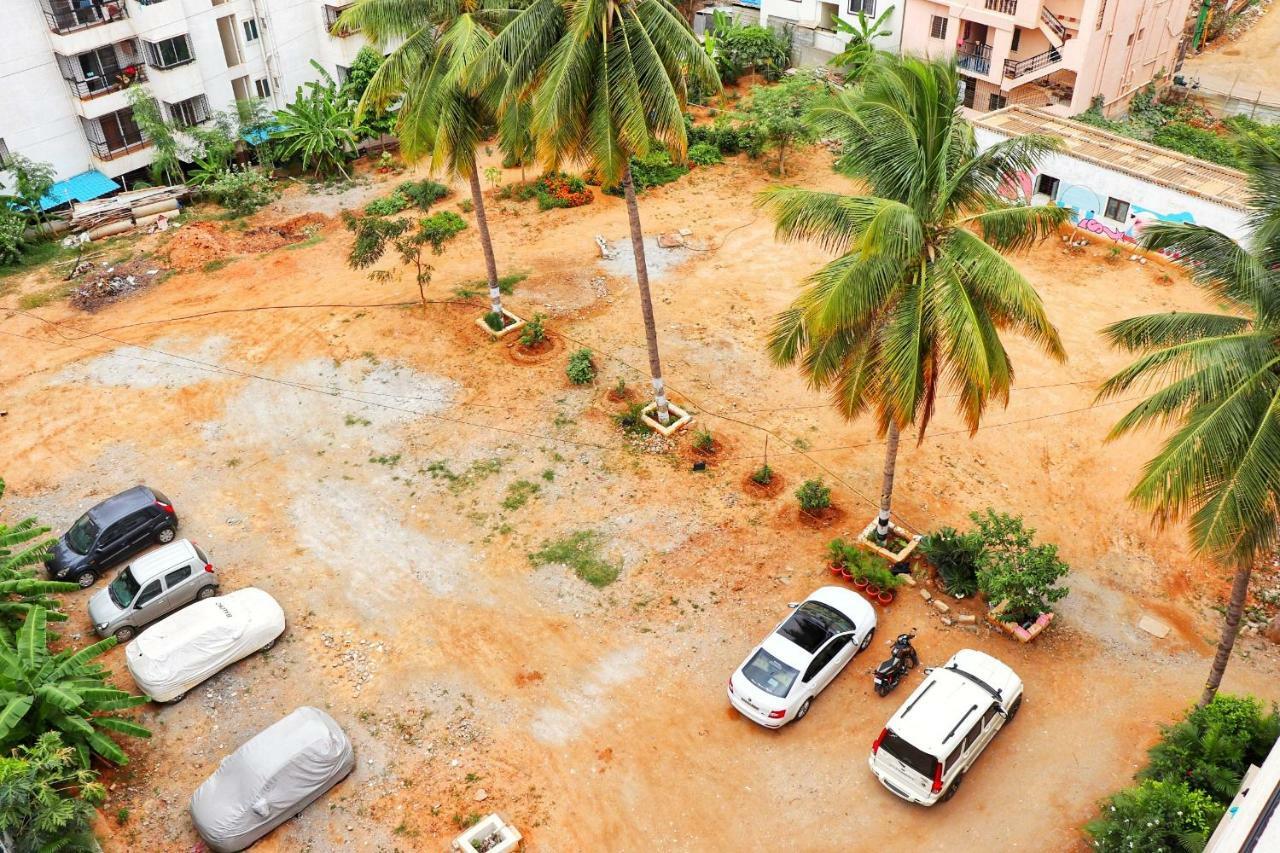 Apartemen 225 m² dengan 1 kamar tidur dan 1 kamar mandi pribadi di Marathahalli Bangalore Bagian luar foto