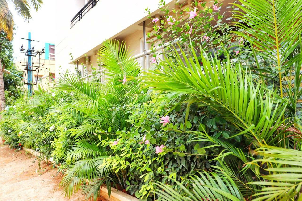 Apartemen 225 m² dengan 1 kamar tidur dan 1 kamar mandi pribadi di Marathahalli Bangalore Bagian luar foto