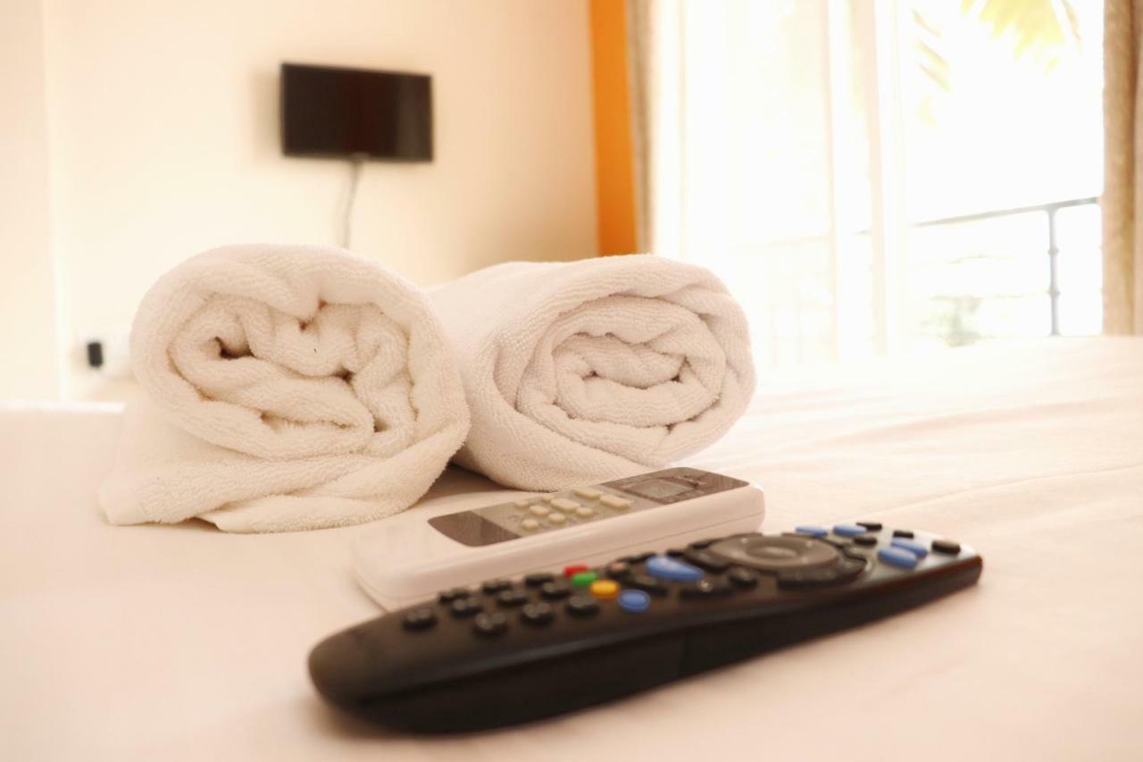Apartemen 225 m² dengan 1 kamar tidur dan 1 kamar mandi pribadi di Marathahalli Bangalore Bagian luar foto